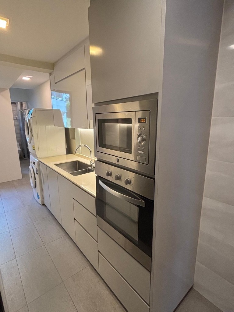 Available﻿ Immediately - Master Room/Include Utilities/W ifi/Aircon/No Agent Fee/Light Cooking Allowed/Washing Machine - Toa Payoh 大巴窑 - 分租房间 - Homates 新加坡