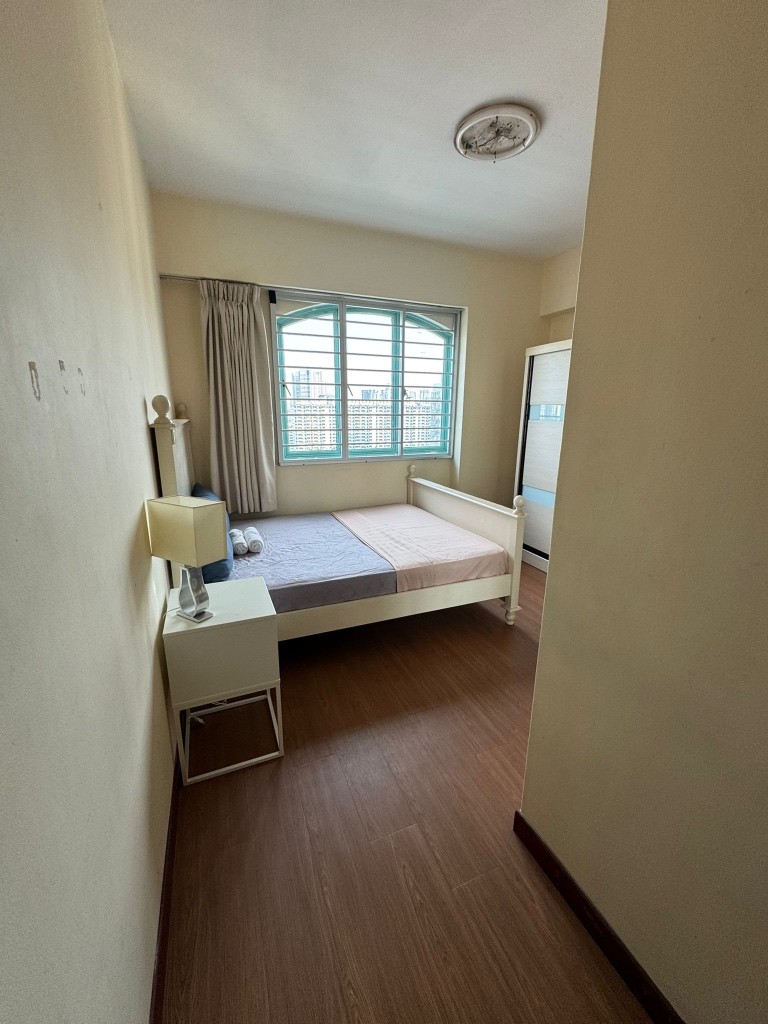 Available﻿ Immediately - Master Room/Include Utilities/Wifi/Aircon/No Agent Fee/Light Cooking Allowed/Washing Machine - Toa Payoh 大巴窑 - 分租房间 - Homates 新加坡