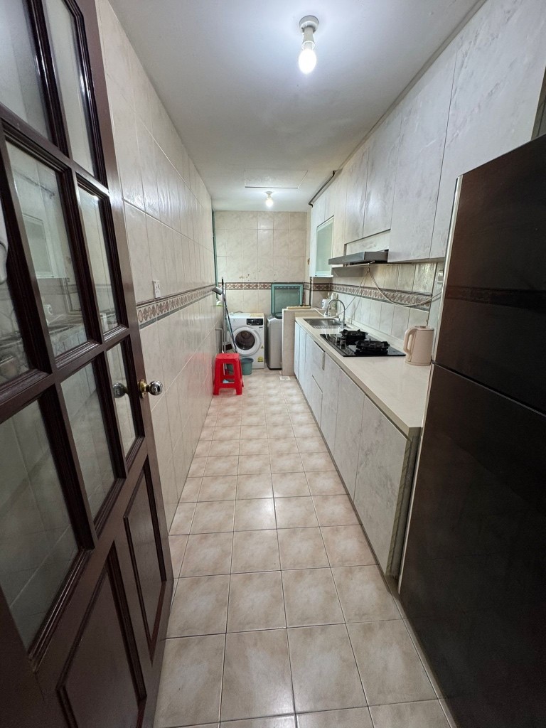 Available﻿ Immediately - Common Room/Include Utilities/Wifi/Aircon/No Agent Fee/Light Cooking Allowed/Washing Machine - Toa Payoh 大巴窑 - 分租房间 - Homates 新加坡