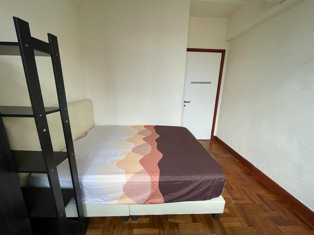Room For rent/43 JURONG EAST AVENUE 1, PARC OASIS BLK HIBISCUS 60977 Road/commen /for 1pax/2pax Available Immediate  - Toa Payoh 大巴窑 - 整个住家 - Homates 新加坡