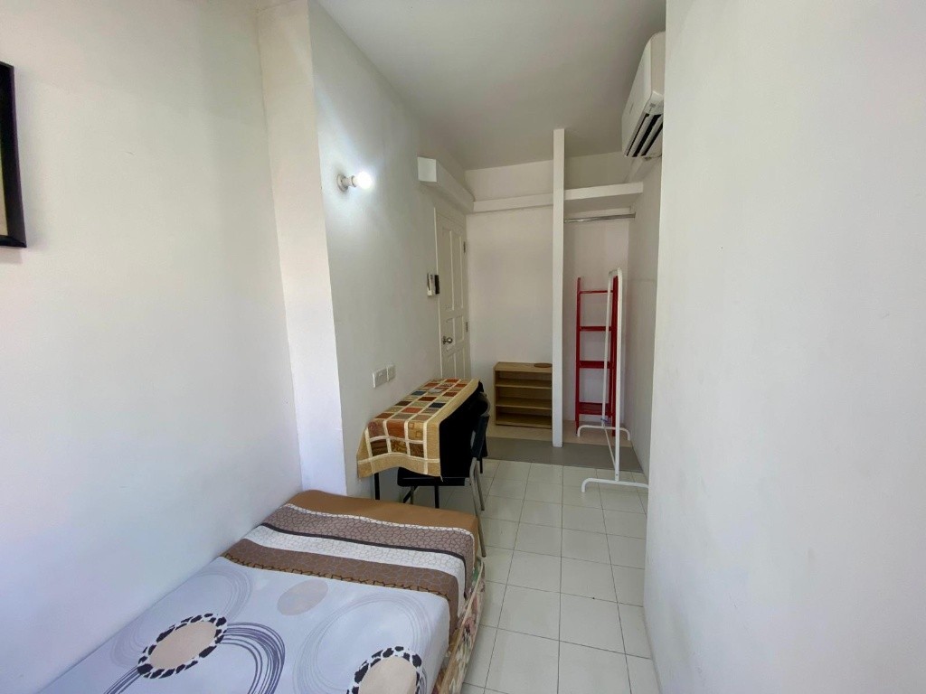 Room for rent / ORCHARD / SOMERSET / Common room / 1pax stay / Available 6 Oct - River Valley 里峇峇利 - 分租房间 - Homates 新加坡