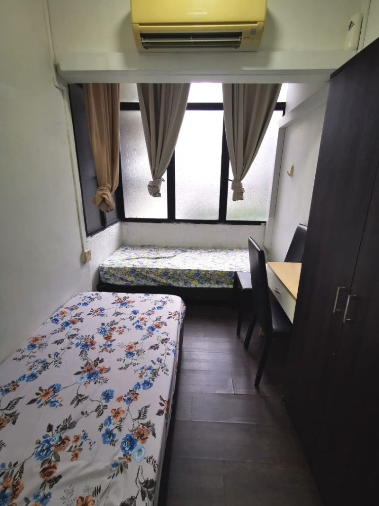 Room for rent / Kembangan MRT / Common room / 1pax stay / Available 12 October - Marine Parade 马林百列 - 分租房间 - Homates 新加坡