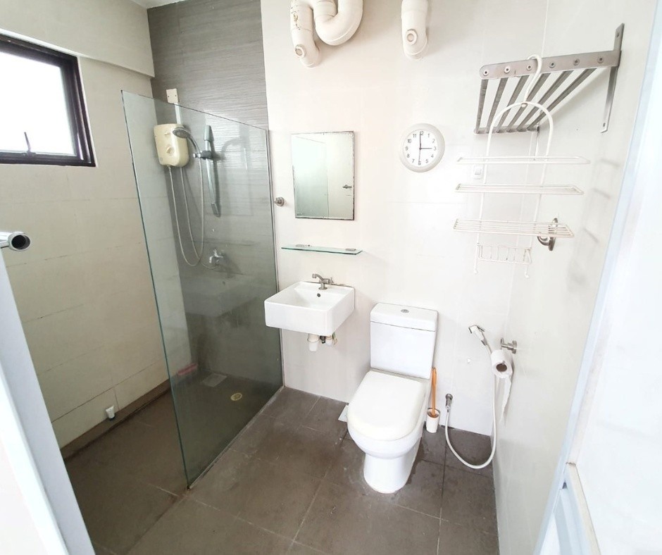 Master Room for Rent/ 1-2Pax /Braddel View/ Available 3 November - Braddell - Flat - Homates Singapore