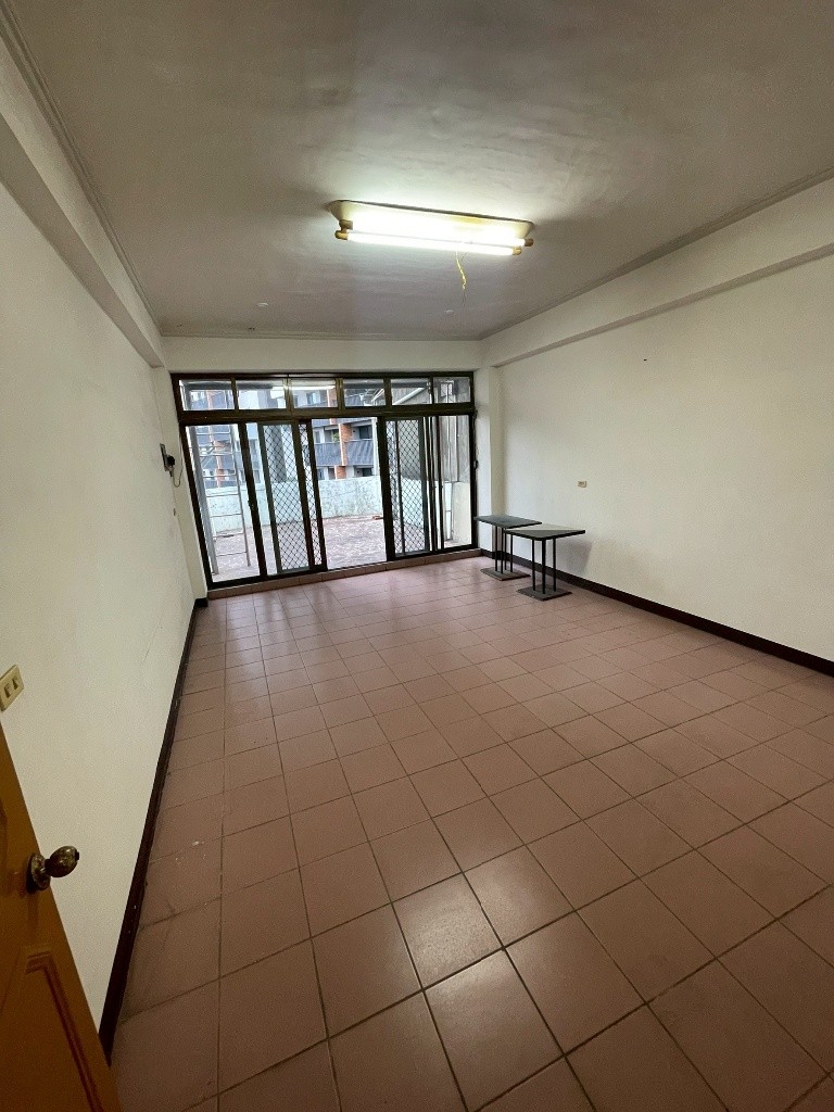 中陽路🎀優質地段🎀寬敞大透天🎀超美裝潢✅可租補 - 丰原区 - 整个住家 - Homates 台湾