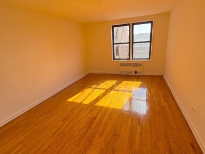 United States - Elmhurst - 89-20 55th Ave,Queens,NY 11373