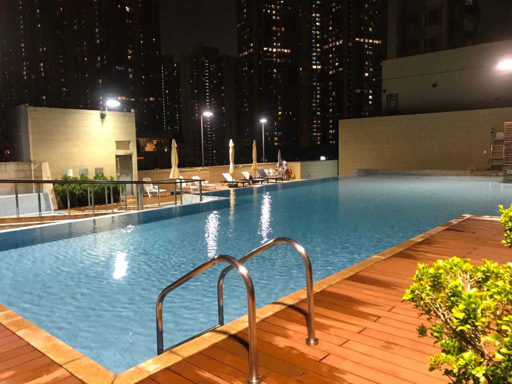 Flat Share - Luxury Building, Sea View, Pool, Near Central - 奥运 - 房间 (合租／分租) - Homates 香港