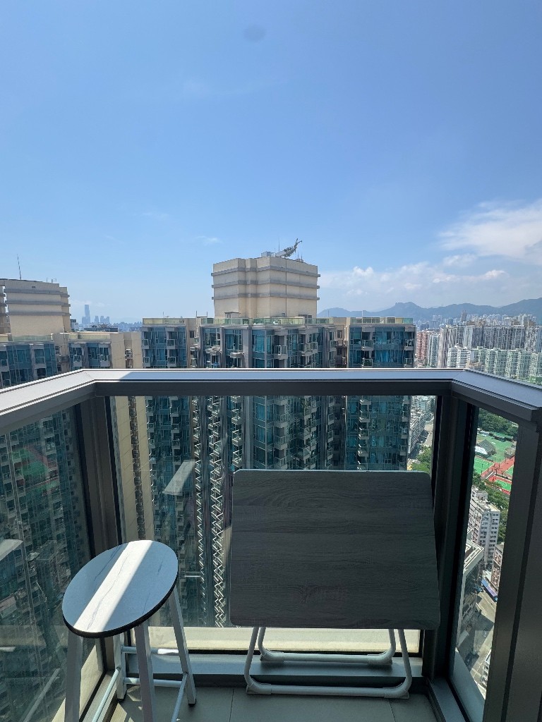 🌟【觀塘凱匯】5分鐘到地鐵站 150呎高層特大露台房出租 尋愛潔淨女室友 - 觀塘/秀茂坪 - 房間 (合租／分租) - Homates 香港