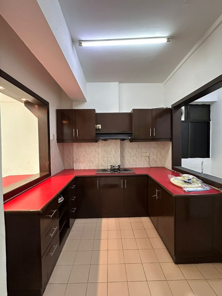 Room to rent Middle Room Bayu Tasik Condominium -  - 房間 (合租／分租) - Homates 馬來西亞