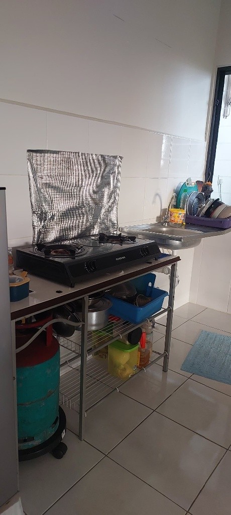 MIDDLE ROOM FOR RENT -  - 房间 (合租／分租) - Homates 马来西亚