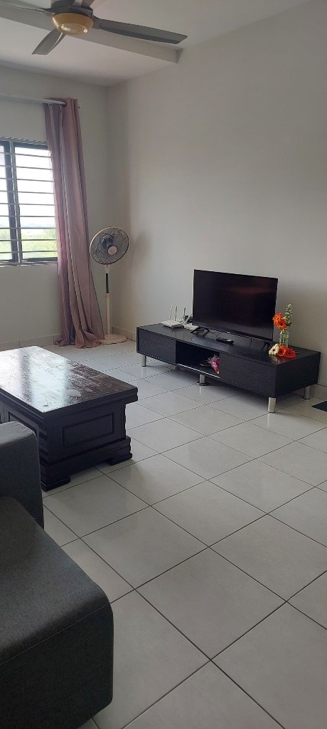 MIDDLE ROOM FOR RENT -  - 房间 (合租／分租) - Homates 马来西亚