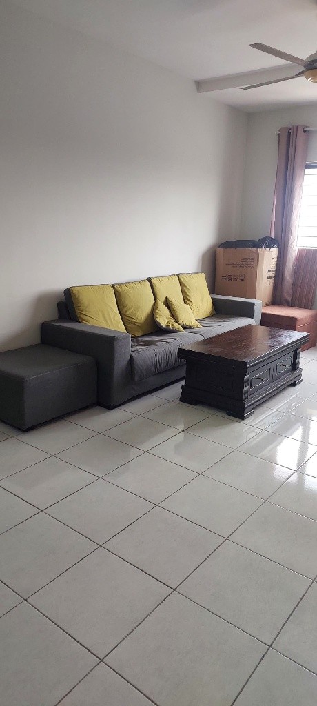MIDDLE ROOM FOR RENT -  - 房间 (合租／分租) - Homates 马来西亚