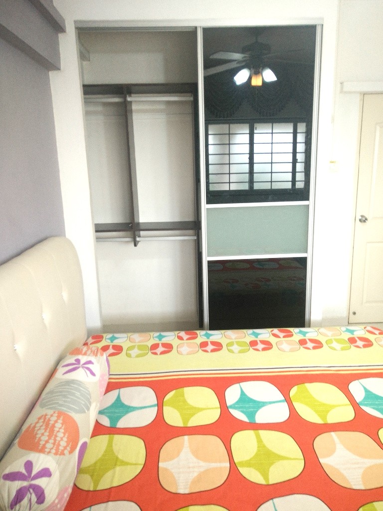Near NUS, Large Common Room, 5-10 min Walk to Campus - Clementi 金文泰​​ - 分租房間 - Homates 新加坡