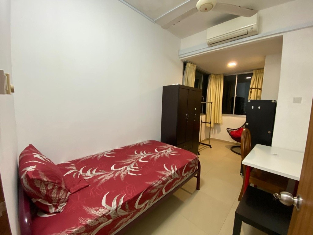 Room For Rent - (Toa Payoh) - Toa Payoh - Flat - Homates Singapore