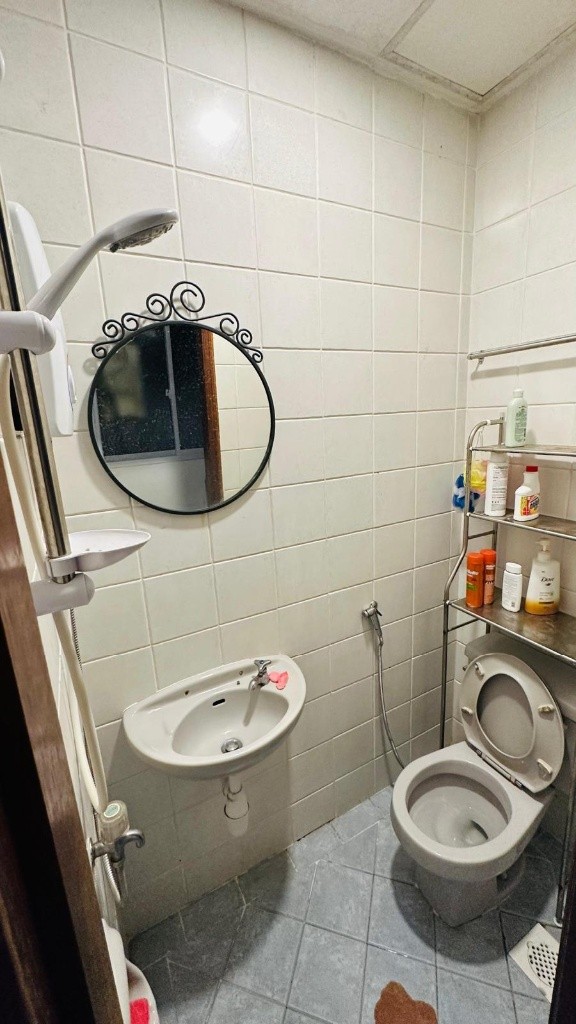 Room For Rent - Pinetree Condominium - Bukit Timah 武吉知馬 - 整個住家 - Homates 新加坡