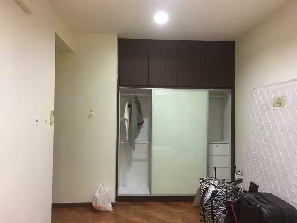 5Mins Aljunied MRT Geylang Lor 27A超大夫妻房出租 - Geylang - Bedroom - Homates Singapore