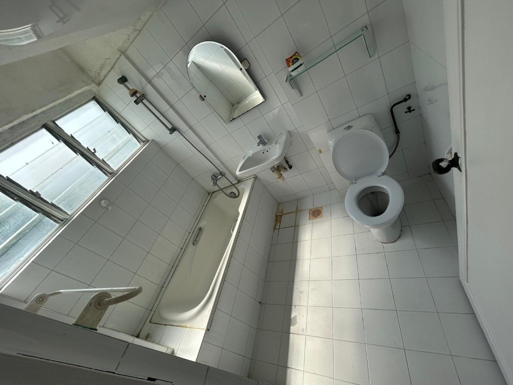 PINE GROVE 1P- Dover / Clementi mrt - Condo Master bedroom (Swimming pool &amp; gym) * Available 2 Dec - Bukit Timah - Flat - Homates Singapore