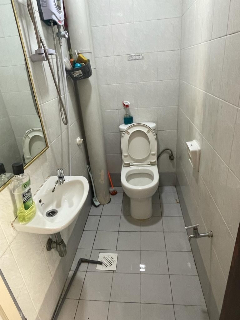 Available﻿ 29 March- Common Room/Include Utilities/Wifi/Aircon/No Agent Fee/Light Cooking Allowed/Washing Machine - Toa Payoh - Bedroom - Homates Singapore