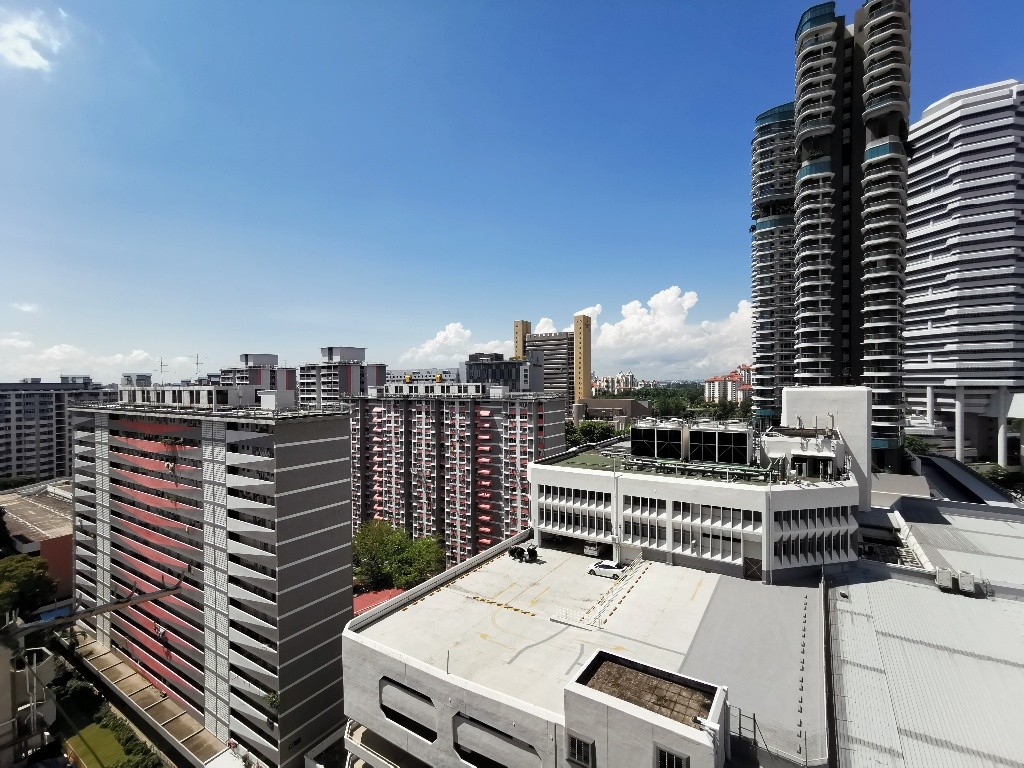 Room for rent / BUGIS / Common room / 1pax stay / Available 1 Nov	 - Bugis 白沙浮 - 分租房間 - Homates 新加坡