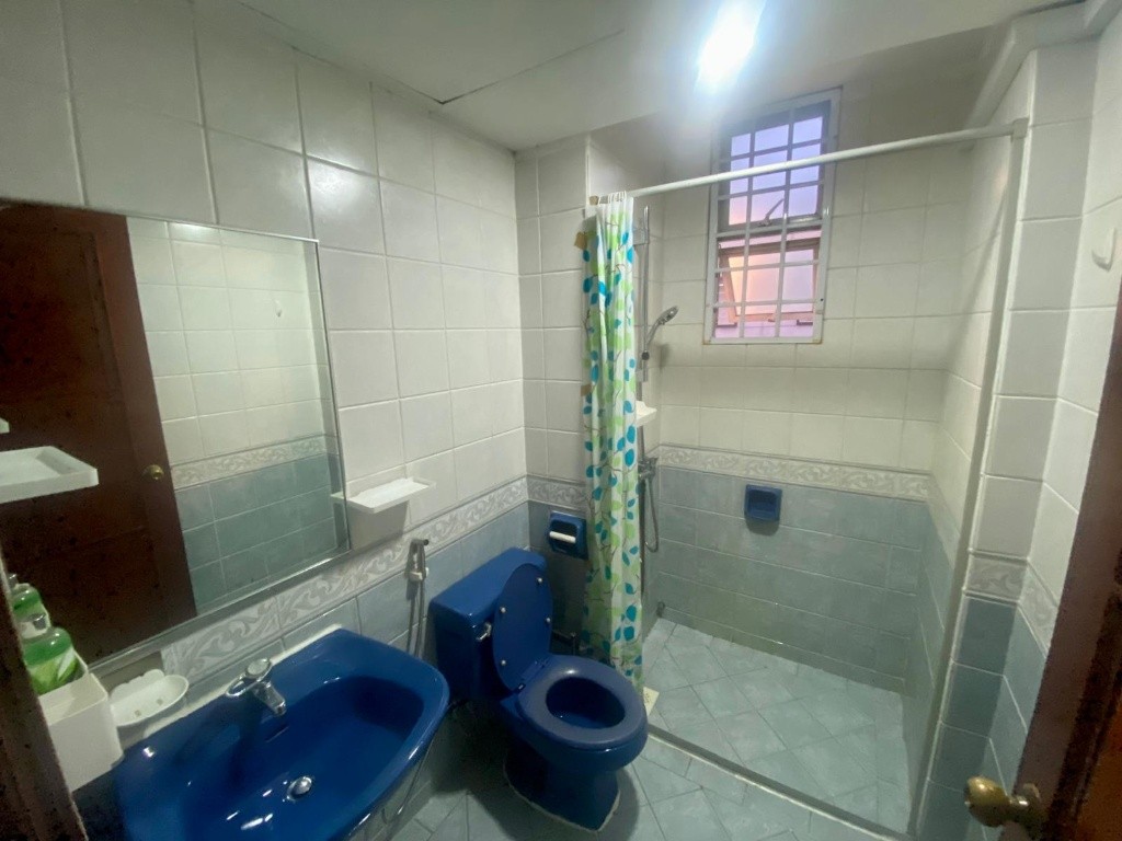 Room for rent / Orchard, Stevens / Common room / 1-2-3pax stay / Available 2 November - Orchard 烏節路 - 分租房間 - Homates 新加坡