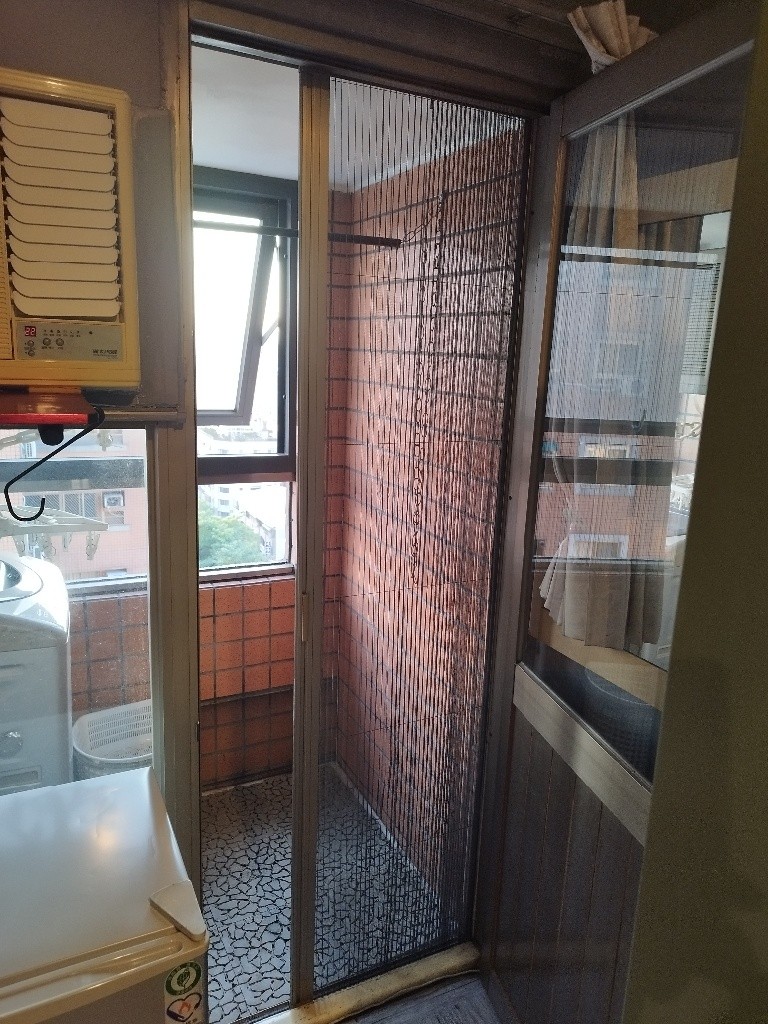 台中市 北區 獨立門牌 台水電 電梯大樓  位於14樓 權狀9.41坪 有獨立陽台通風採光好 獨曬獨洗 不會淋雨  - North - Studio - Homates Taiwan