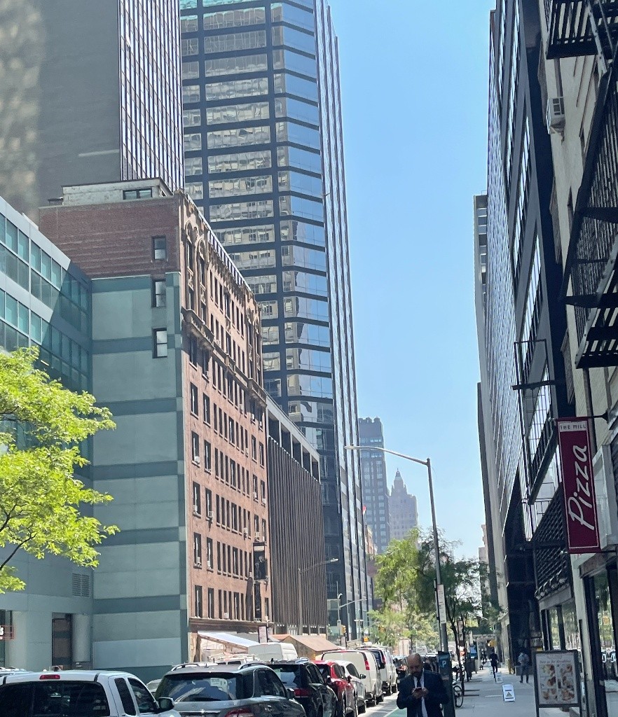 纽约曼哈顿中城中央车站附近出租 $2,750/月除了网络其他全包 -  - Flat - Homates United States